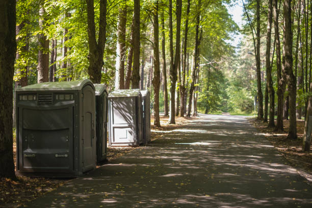 Best Portable toilet rental cost  in Savoy, IL